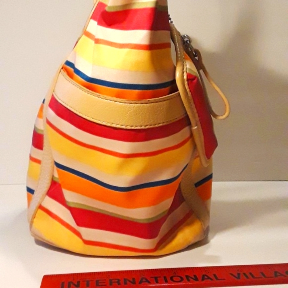 TYLER RODAN Stripped Tote - Picture 3 of 8